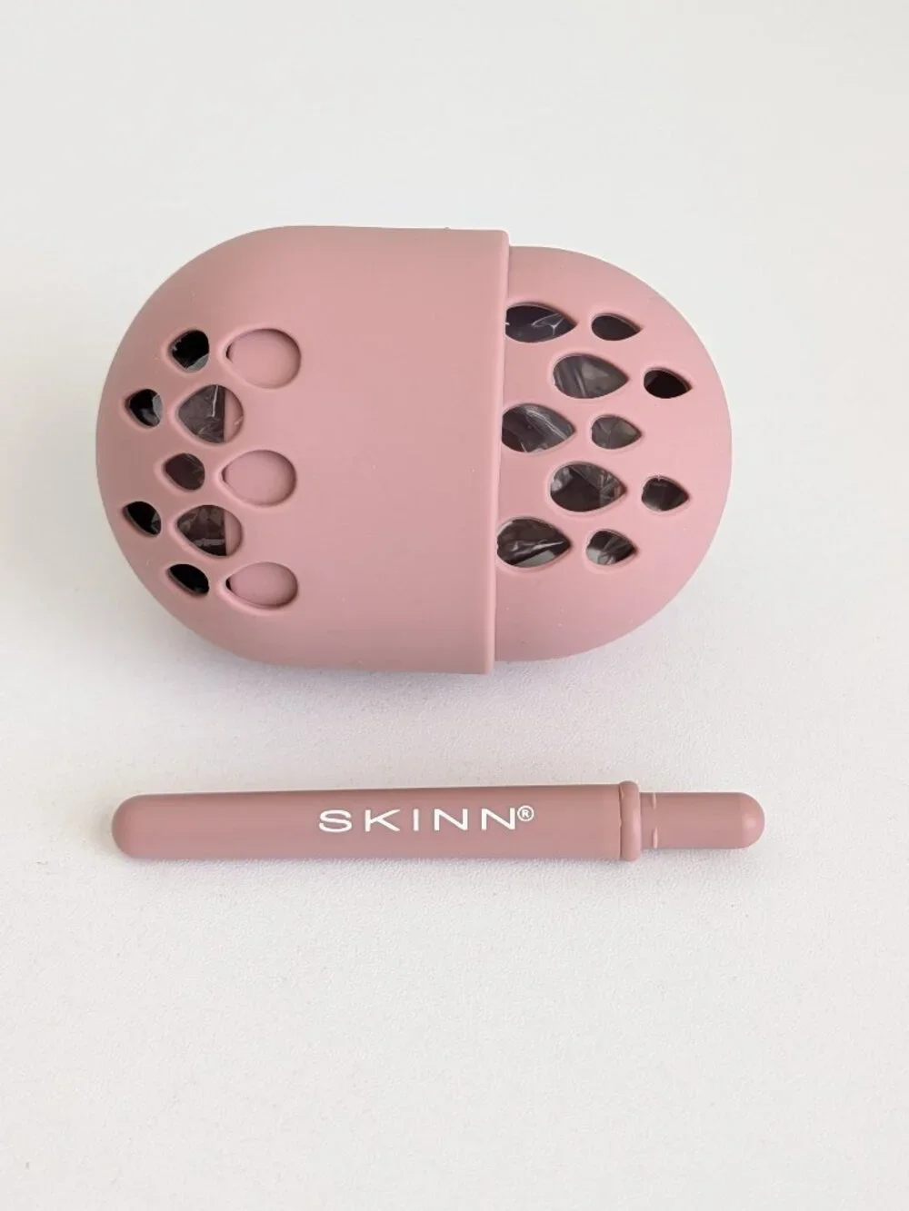 SKINN Cosmetics Lip Brush and Sponge with Case Set New